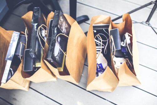 full paper shopping bags
