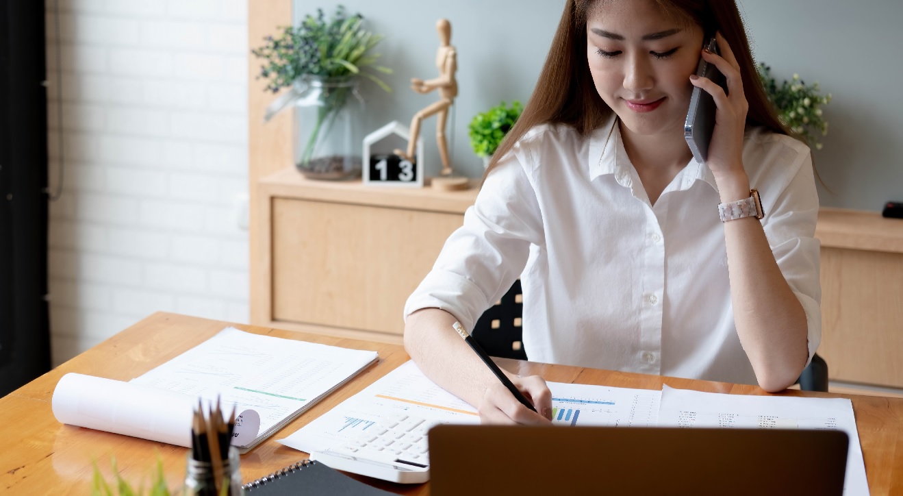 Sales woman calling