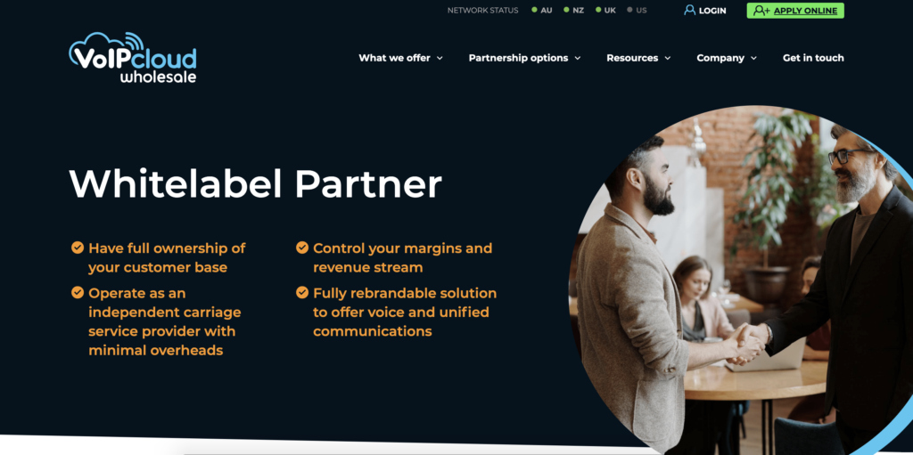 VoIPcloud homepage with registration option in the top right corner