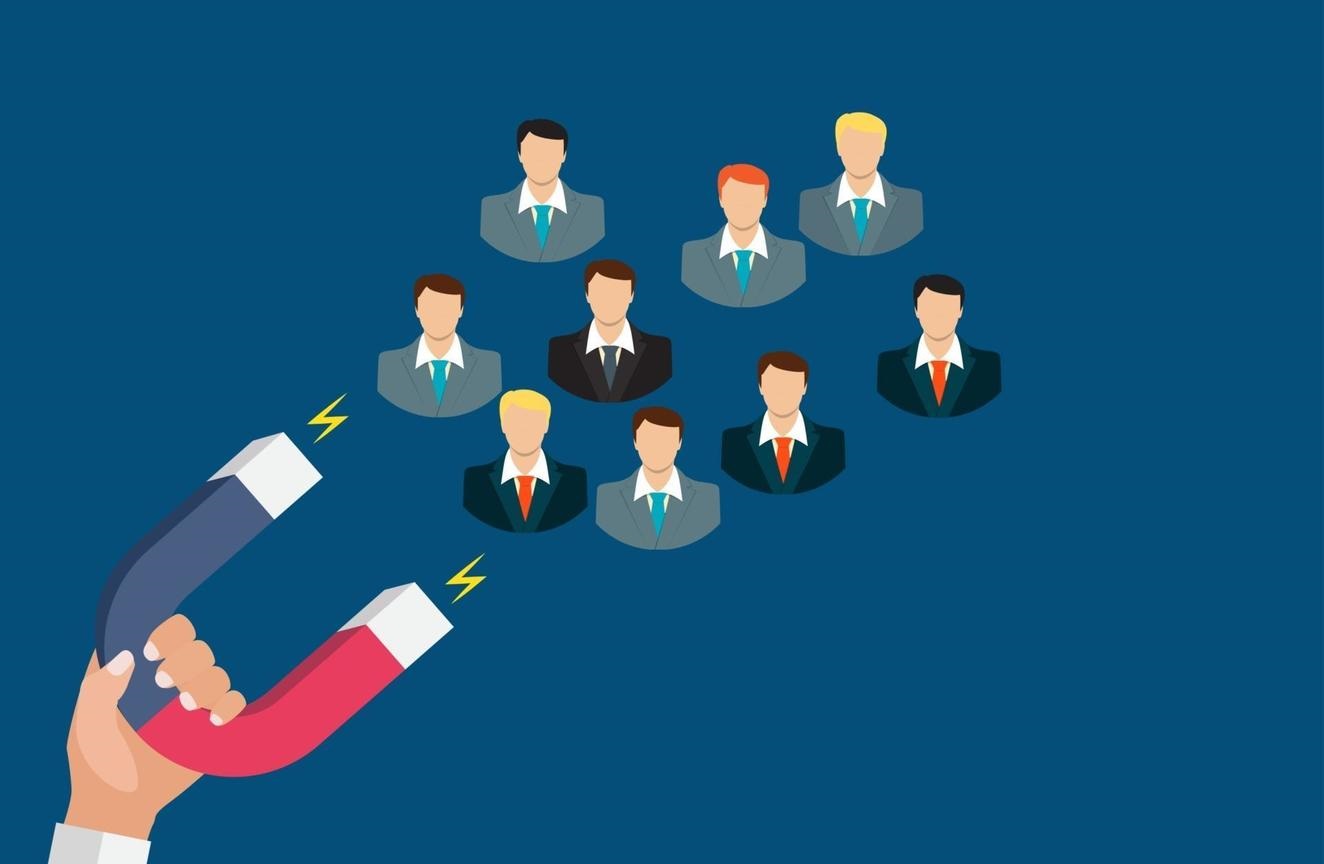 How to acquire new customers: Definition & tactics