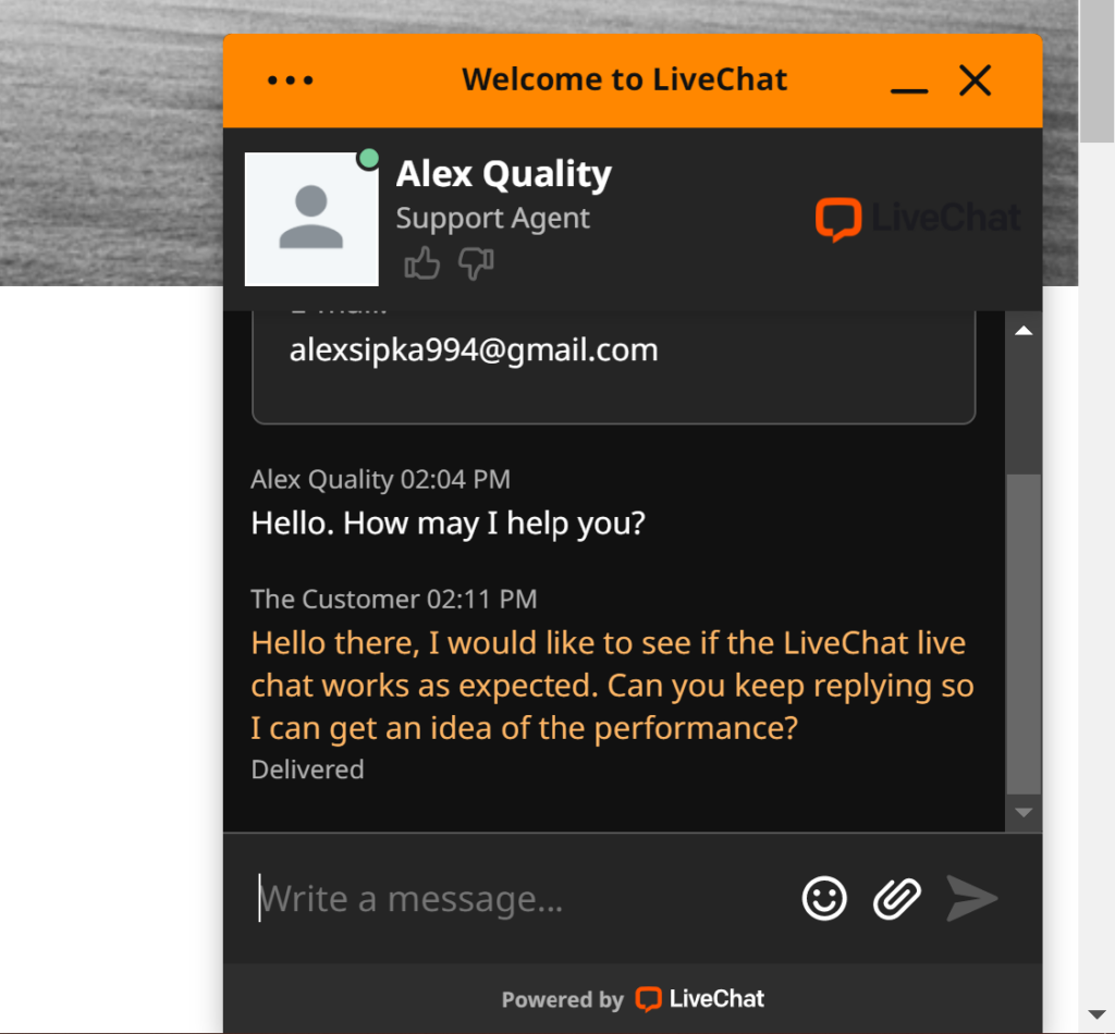 Testing live chat by LiveChat