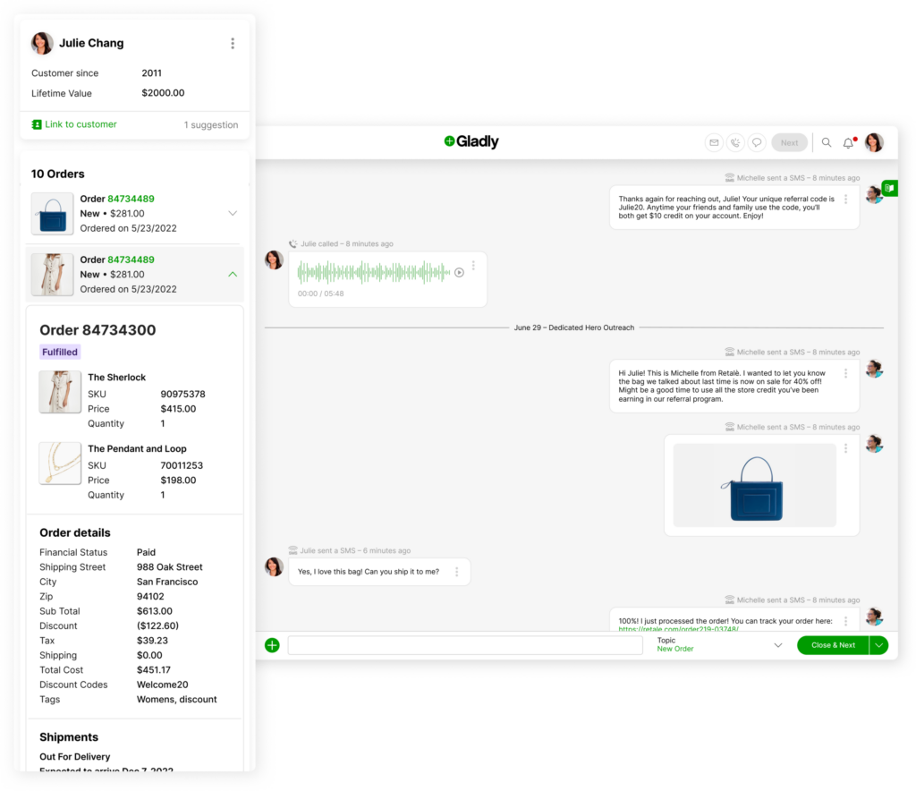 The image is showing how customer support agents see all the order details during the conversation with their customers.